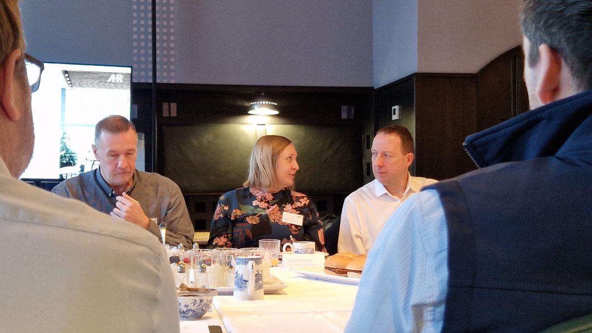 AHR Regional Director Stuart Bryson explores sustainability with industry professionals in one of our decarbonisation roundtable events.