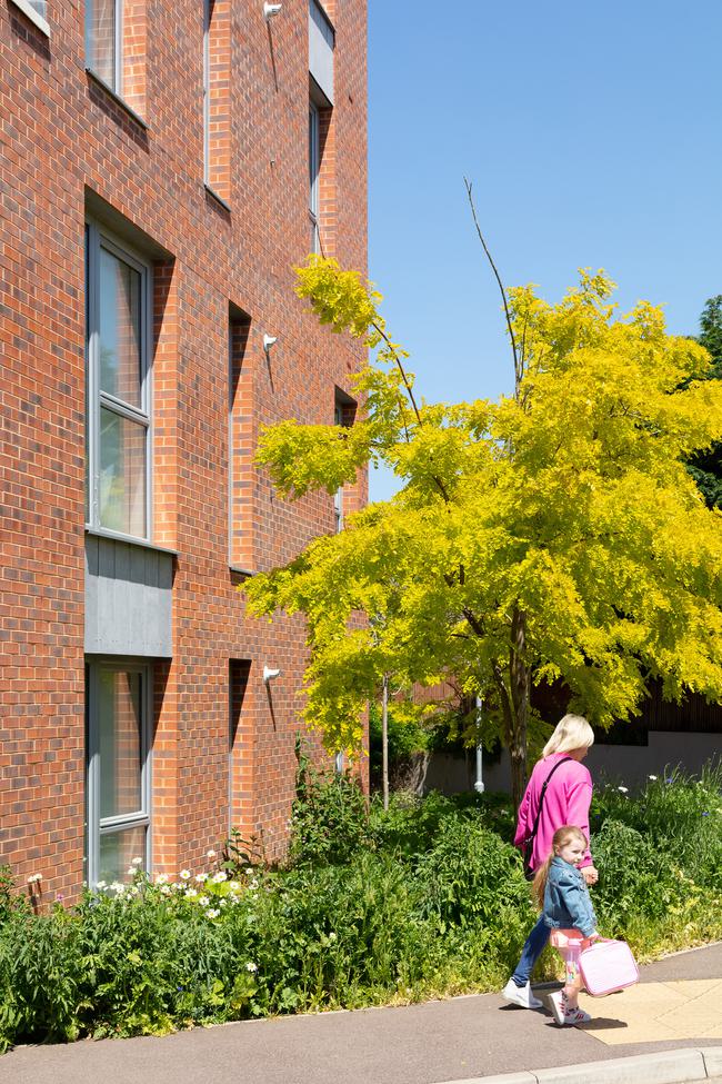 AHR Residential The Ridgeway Exterior9 Hertford