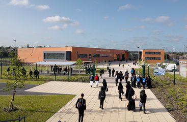 AHR-College-CrownHillsCollege-Architecture-Exterior4-Leicester