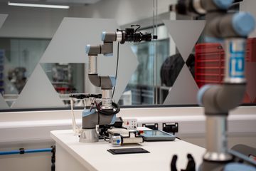 AHR AdvancedEngineeringCentre Hive Architecture EbbwVale 511 2