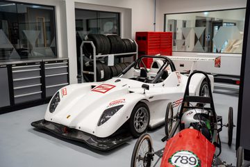 AHR AdvancedEngineeringCentre Hive Architecture EbbwVale 532 1