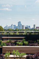 Highgate Rd Kentish Town int 28