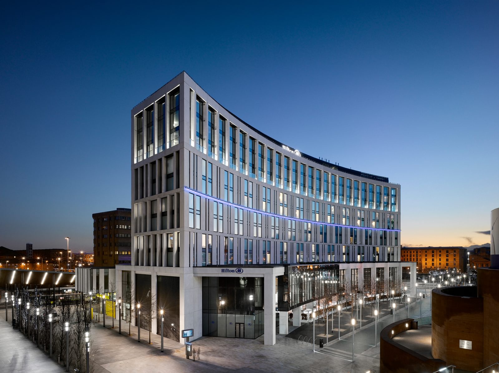 AHR-Hospitality-HiltonHotel-Architecture-Exterior5-Manchester