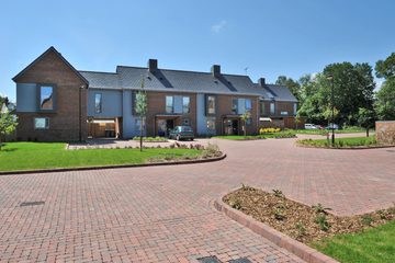 AHR-Houses-HophurstLane-Architecture-Exterior7-WestSussex