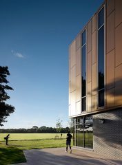 AHR-Leisure-HoughEndLeisureCentre-Architecture-Exterior1-Manchester