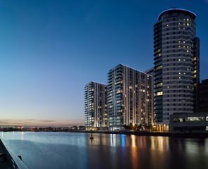 AHR-Housing-LightboxandtheGreenRooms-Architecture-Exterior2-Manchester