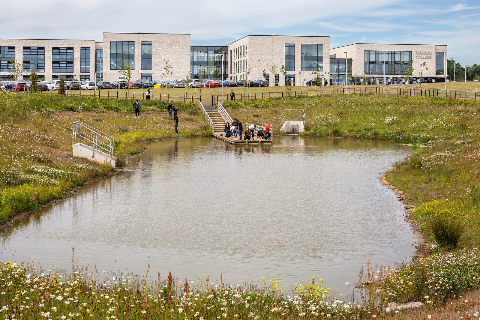 AHR-School-MadrasCollege-Architecture-Exterior10-Scotland