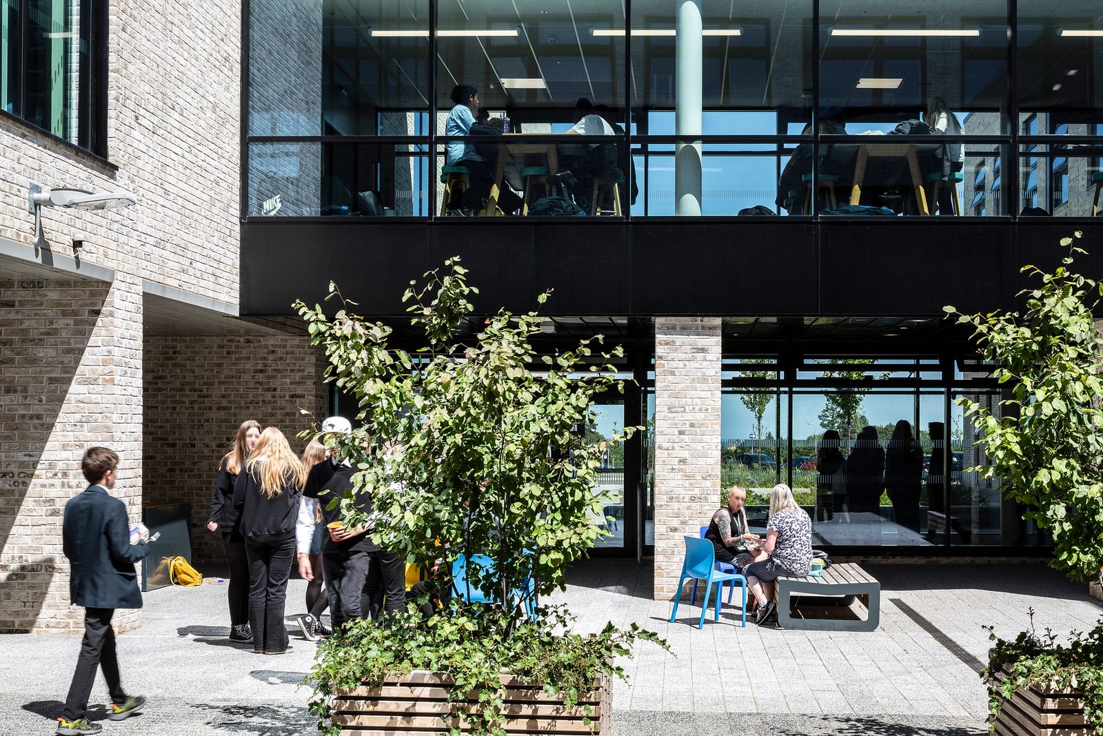 AHR-School-MadrasCollege-Architecture-Exterior12-Scotland