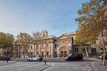 AHR Geomatics National Portrait Gallery Exterior2 London