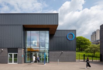 AHR college oldhamcollege architecture Oldham 3006