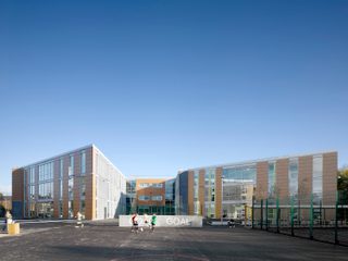 AHR-School-SalfordBSF-Architecture-Exterior5-Salford