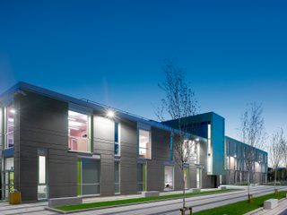 AHR-School-SalfordBSF-Architecture-Exterior2-Salford