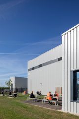 AHR Manufacturingfacility Siemenscomponentsfacility Architecture Goole 25-040