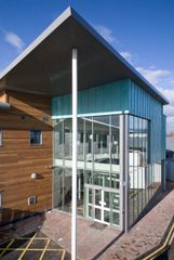 AHR-Hospital-WrexhamMaelor-Architecture-Exterior-Wrexham